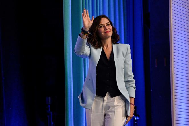 رئيسة مجتمع مدريد ، إيزابيل دياز أيوسو ، في الكوركون ، 23 مايو 2023.