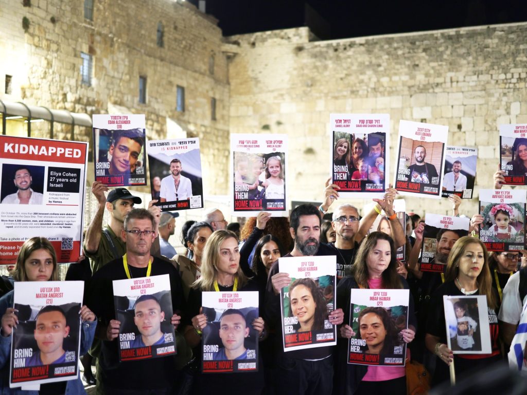 واشنطن بوست تتحدث عن هدنة وشيكة بغزة والبيت الأبيض ينفي