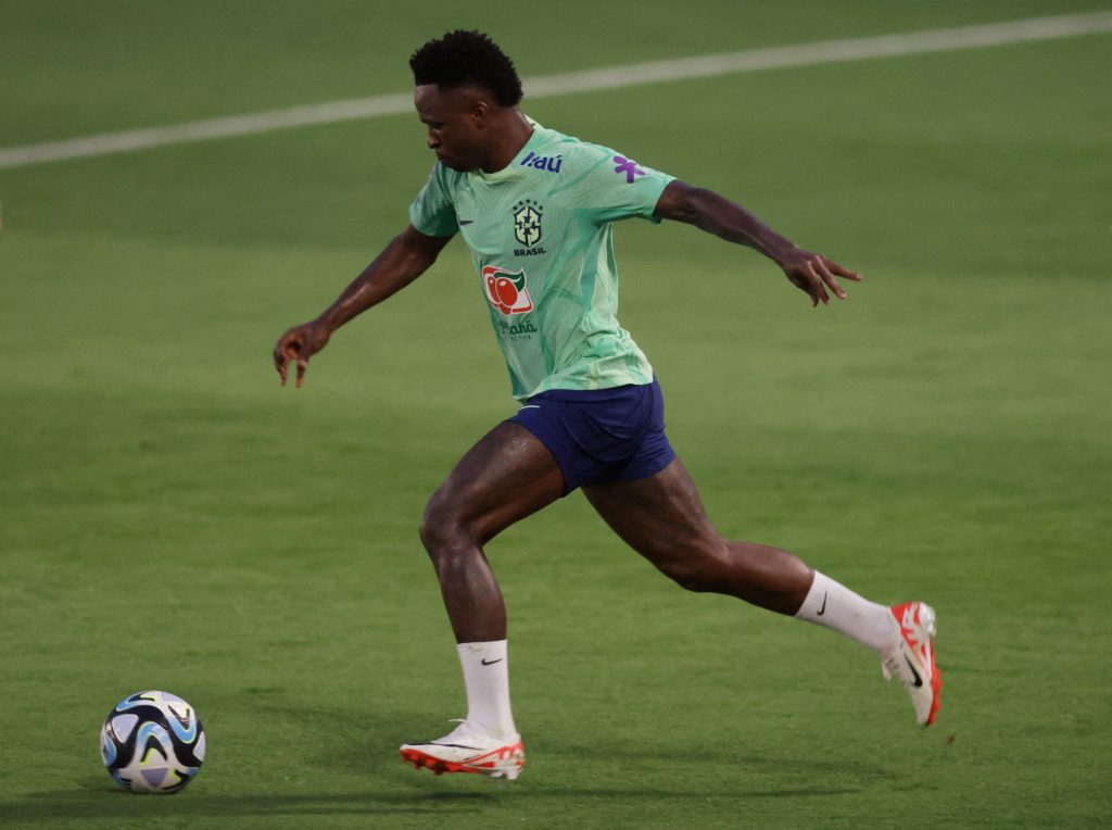 آخرهم فينيسوس.. لعنة الإصابات تضرب فريق ريال مدريد