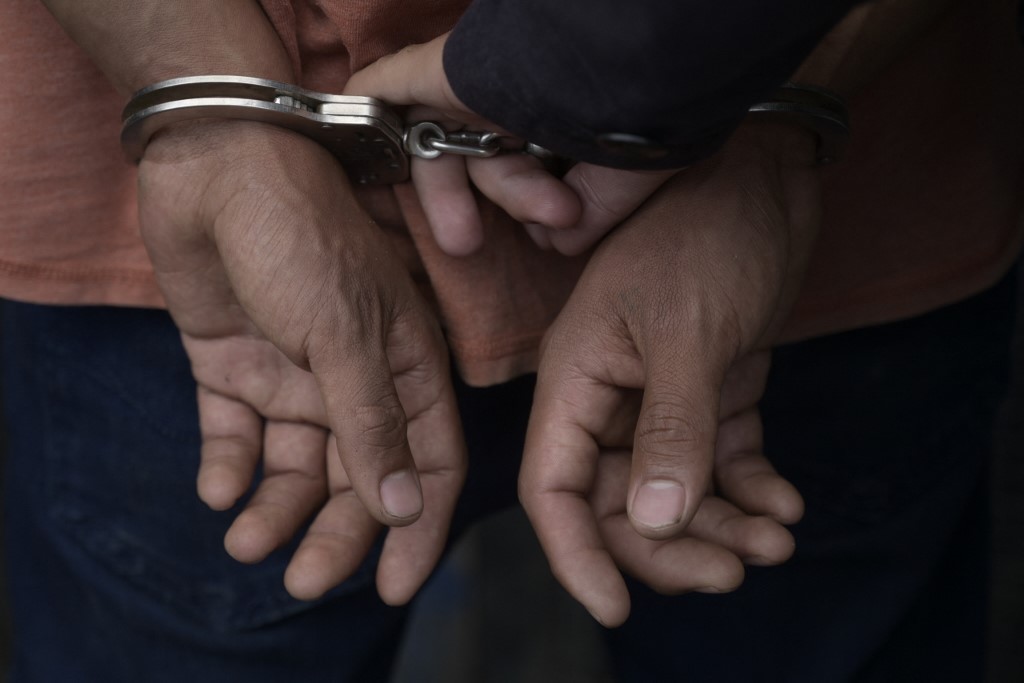 هولندا.. اعتقال سوري بتهمة ارتكاب عنف جنسي وجرائم حرب في بلاده