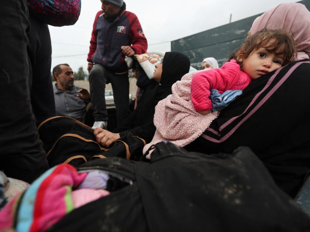 الاحتلال يحتجز 142 أسيرة من غزة بينهن رضيعات ومسنات