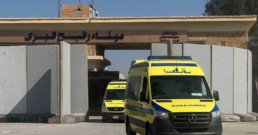 مع استئناف القصف الإسرائيلي.. توقف حركة الشاحنات في معبر رفح