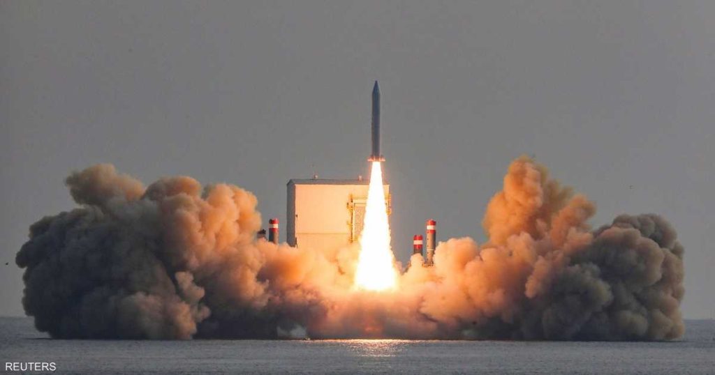 متسللون من كوريا الشمالية يسرقون “أسرارا عسكرية” من الشمال