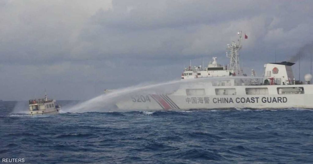 الفلبين تستدعي سفير الصين بعد “حوادث الاحتكاك” بين السفن