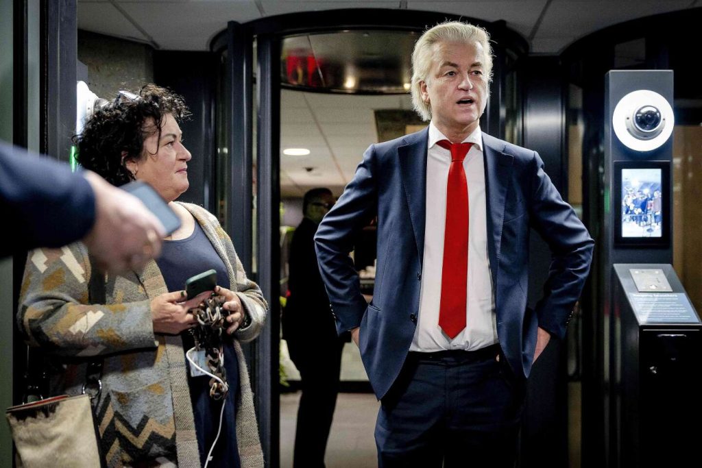 وفي هولندا، يبحث اليمين المتطرف عن حلفاء للسلطة