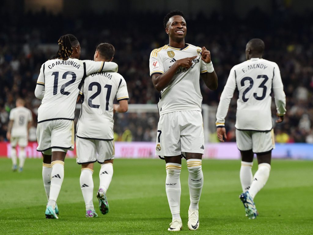 السجن 4 سنوات لمتهمين في قضية “دمية” فينيسيوس جونيور نجم ريال مدريد