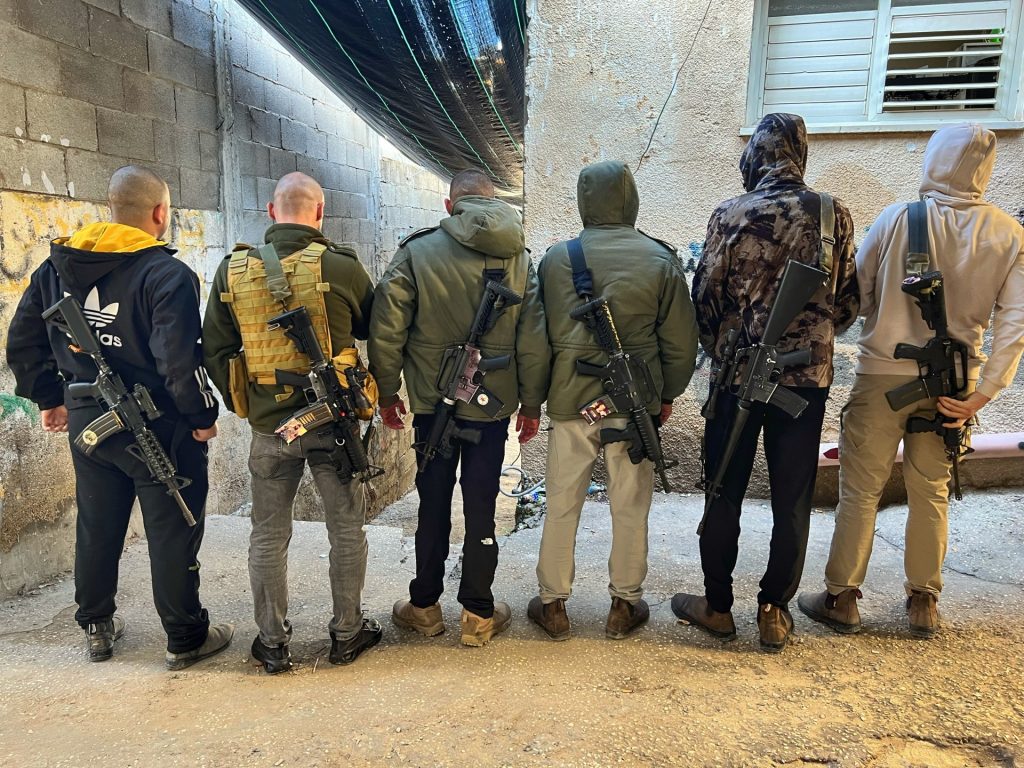 مقاتلون بطولكرم: الحرب الإسرائيلية على غزة تلهم المقاومة بالضفة