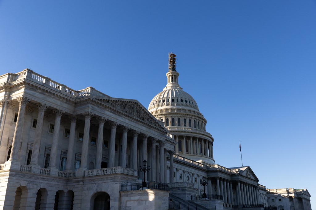 أنباء عن “اتفاق للحفاظ على تمويل الحكومة الأميركية”