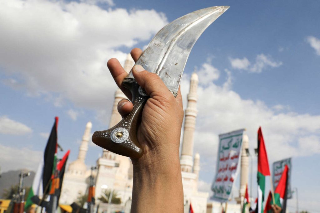 خطورة أقلمة الحرب بين إسرائيل وحماس في البحر الأحمر