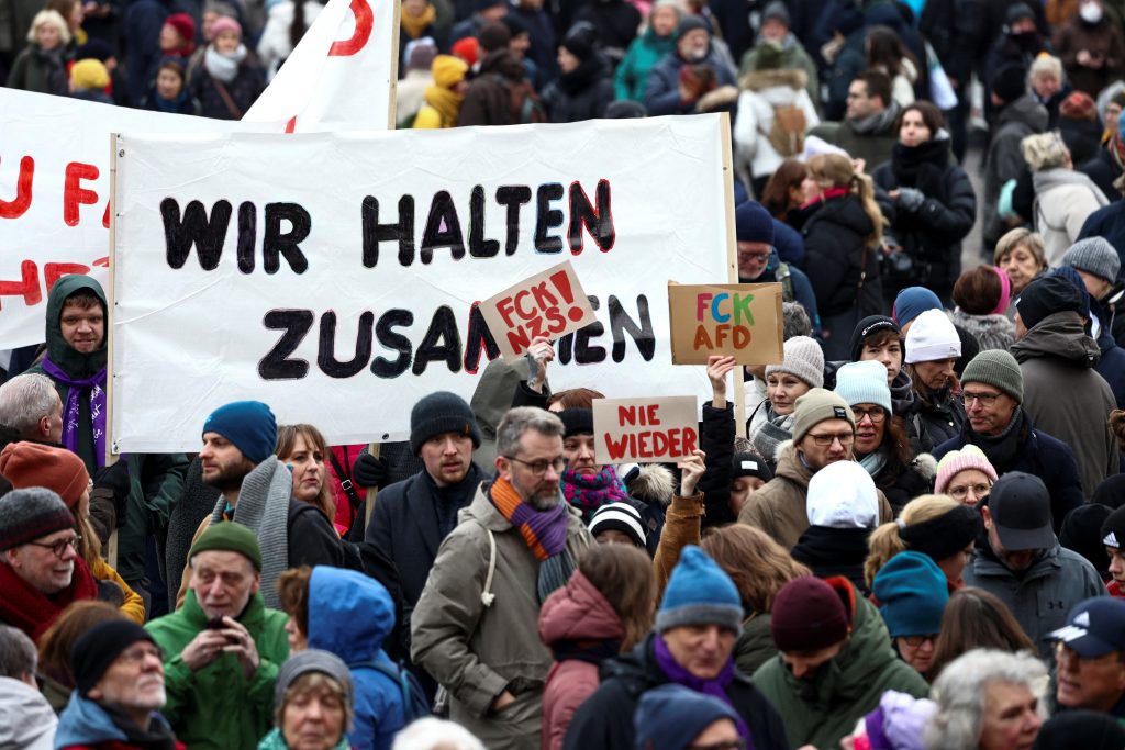 مظاهرات في ألمانيا احتجاجا على “مخطط لطرد المهاجرين واللاجئين”