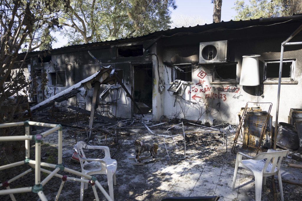 كيبوتس إسرائيلي يعلن مقتل أحد سكانه يوم هجوم حماس