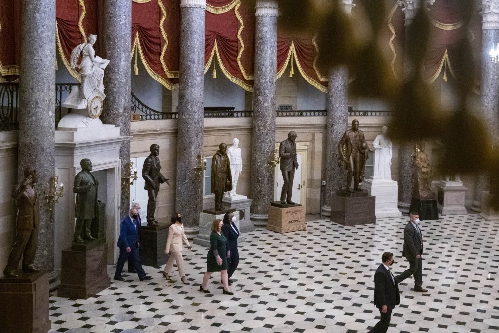 “خطوة أولى” نحو تمرير حزمة مساعدات لأوكرانيا وإسرائيل في مجلس الشيوخ