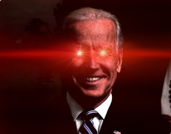 بعيون متوهجة.. حقيقة صورة نشرها بايدن وأساء فهمها كثيرون