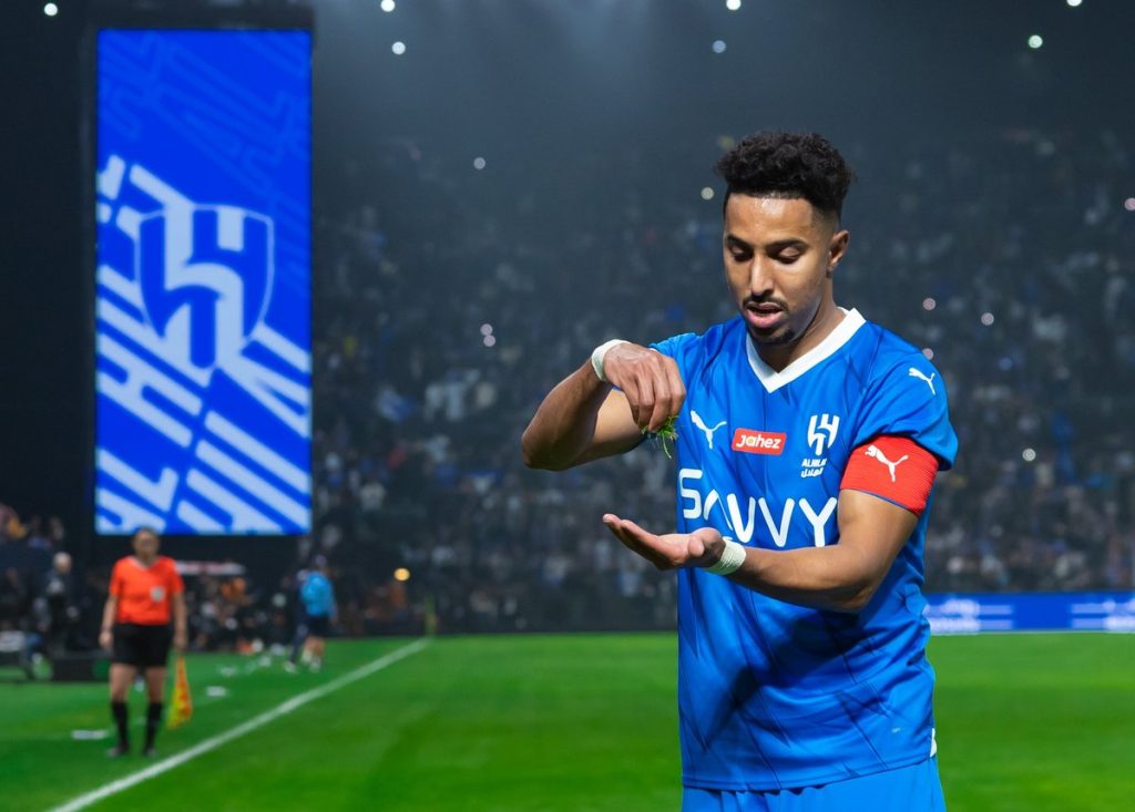 الهلال يتوج بكأس موسم الرياض على حساب النصر