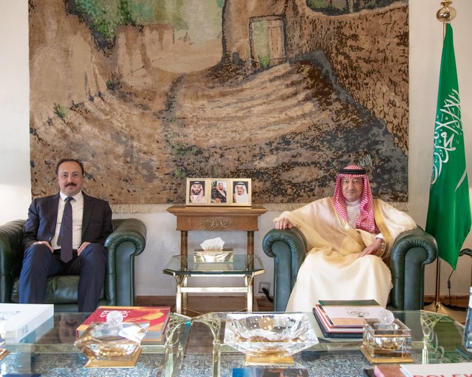 نائب وزير الخارجية يودع سفير تركيا لدى المملكة
