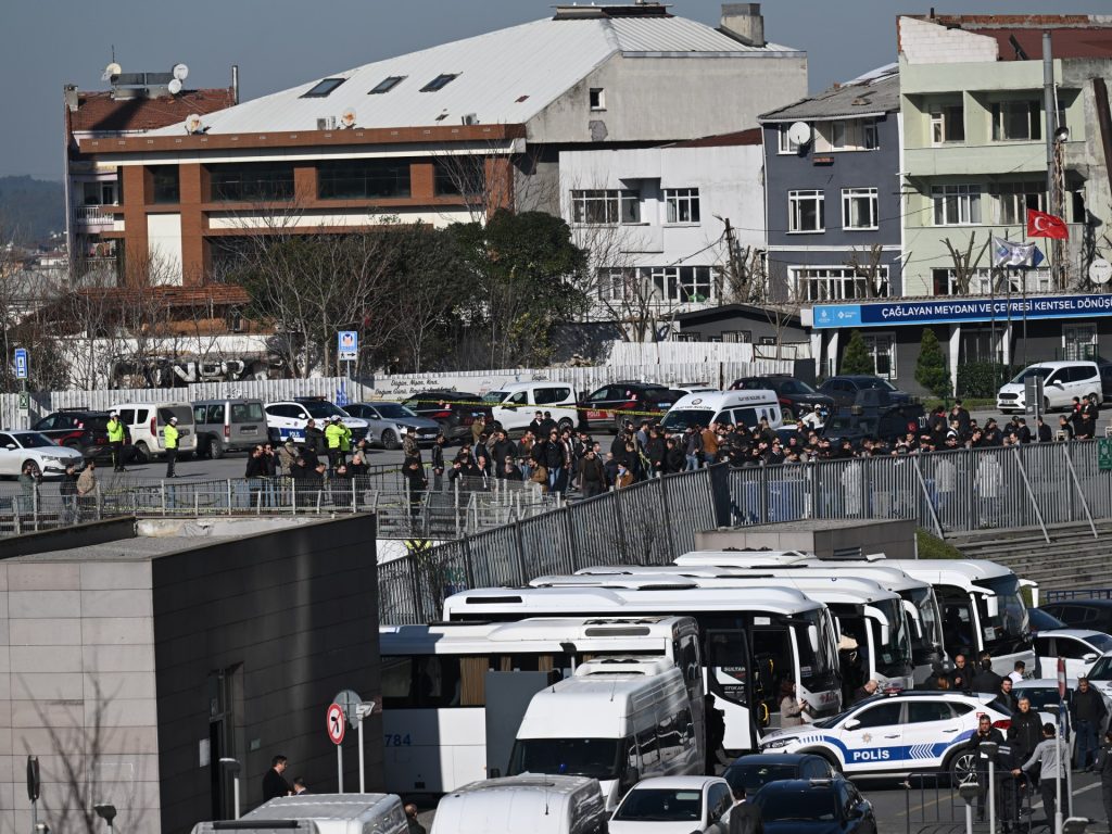 إصابة 6 أشخاص بهجوم في إسطنبول وأردوغان يؤكد مواصلة مكافحة الإرهاب