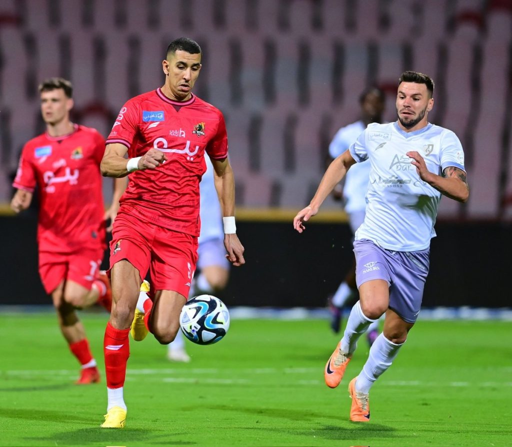 في الوقت القاتل.. الطائي يتعادل مع الوحدة بـ"دوري روشن"