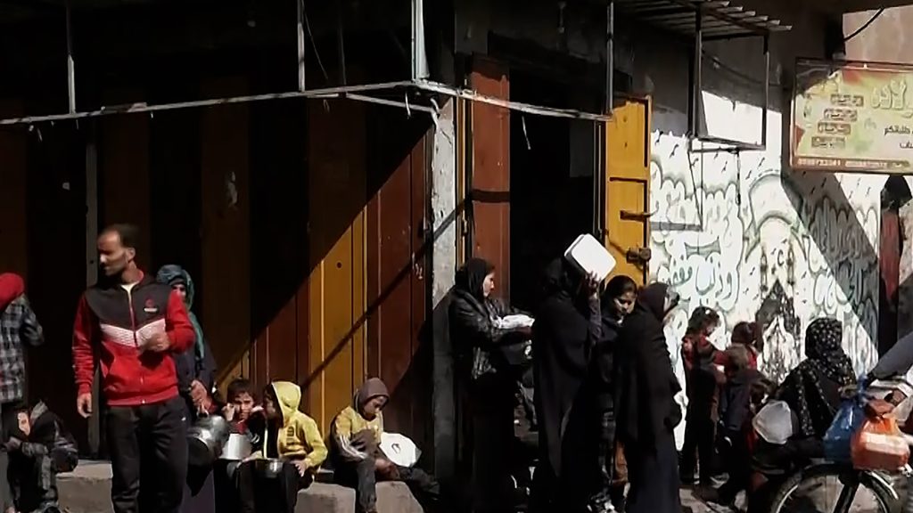 كل شيء نفد بشمال غزة والعائلات عاجزة عن توفير الطعام لأطفالها