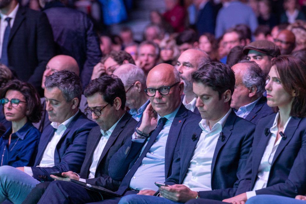 لقد تغلبت الشكوك على معسكر ماكرون