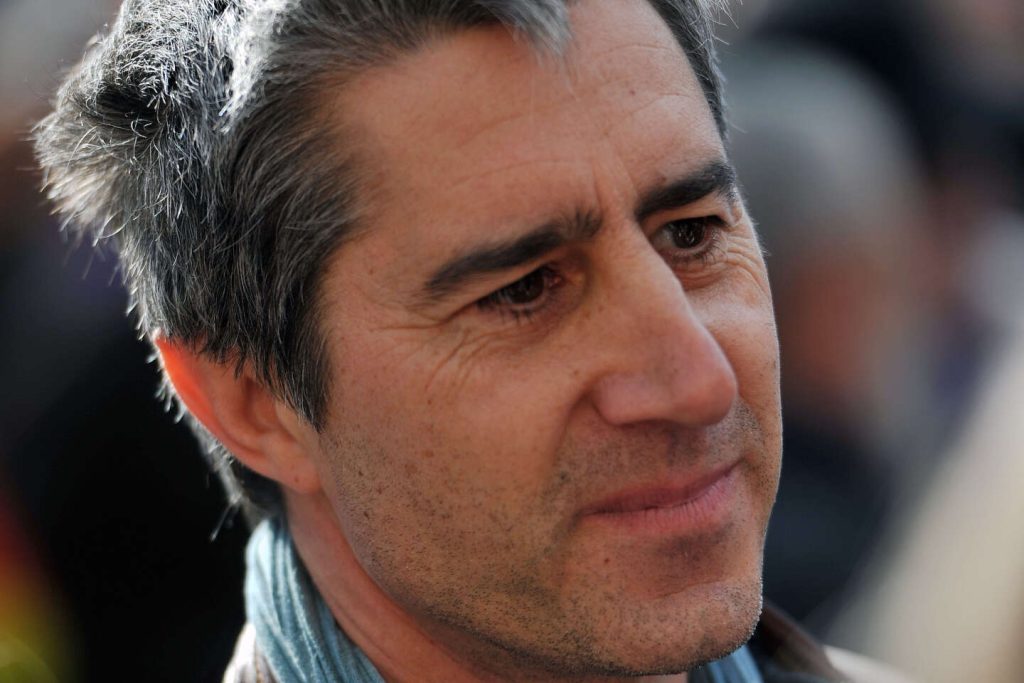 “فيما يتعلق بأوكرانيا، فإن تعرجات إيمانويل ماكرون تخسر الفرنسيين وحلفائنا”