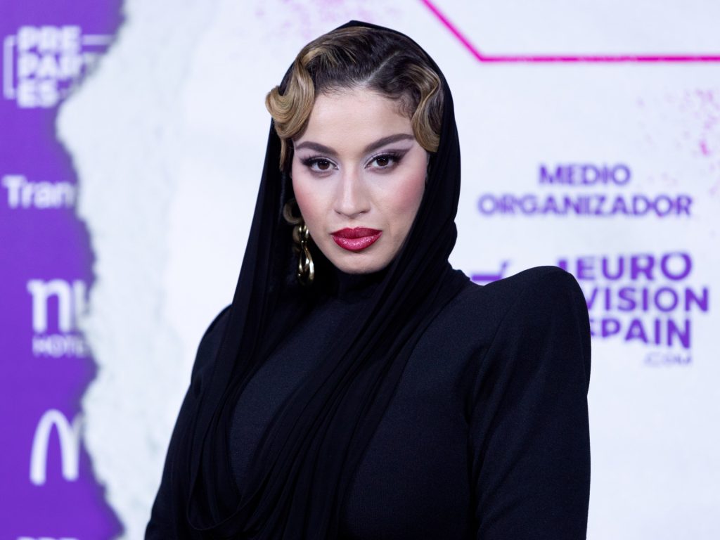 “لا يحبون العرب”.. مغنية كندية بمسابقة يوروفيجن تتهم الوفد الفرنسي بالعنصرية