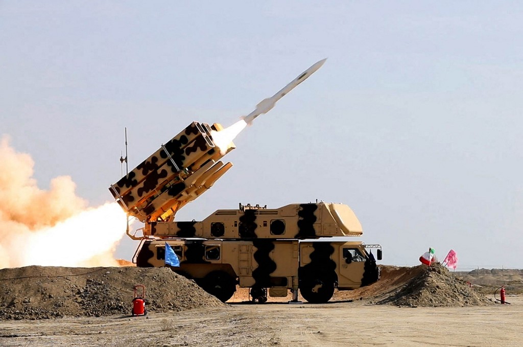 في زيارة علنية نادرة.. مسؤولون من كوريا الشمالية يصلون إلى إيران