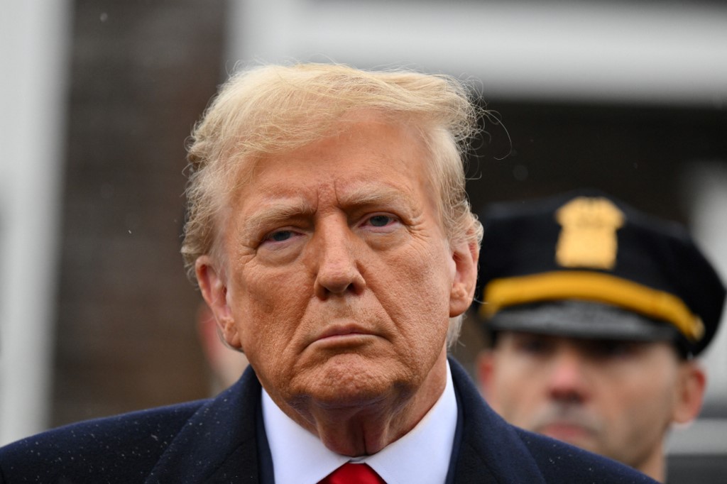 قضية الممثلة الإباحية.. ترامب سيدلي بشهادته أمام محكمة في نيويورك