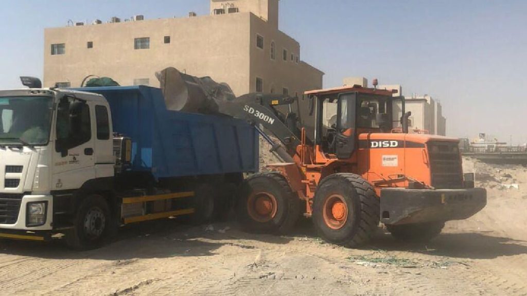 أمانة الشرقية تزيل أكثر من 2300 م3 و 720 طن نفايات خلال أسبوع