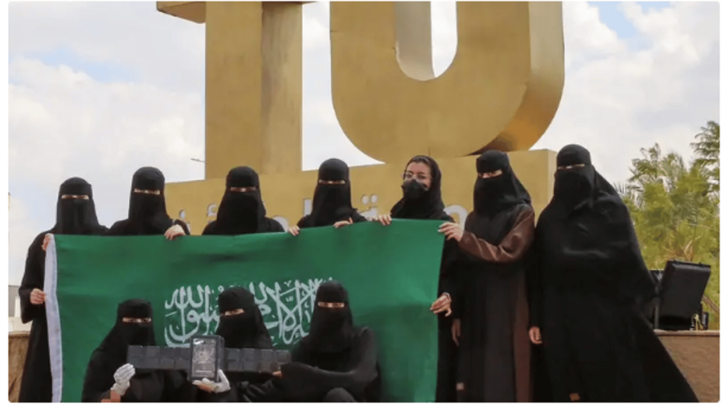 طالبات هندسة الحاسب بجامعة الطائف يحقق إنجازا سعوديا عالميا للمراقبة البيئية عبر الذكاء الاصطناعي