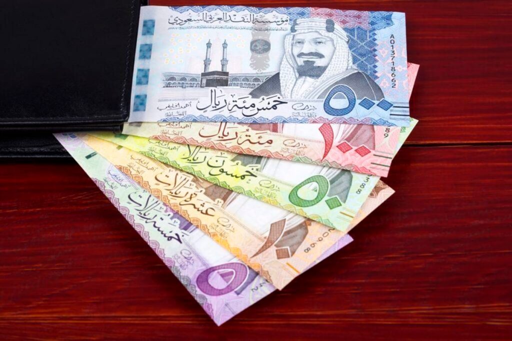 سعر الريال مقابل الدولار والعملات الأجنبية اليوم السبت 18-10 – 1445