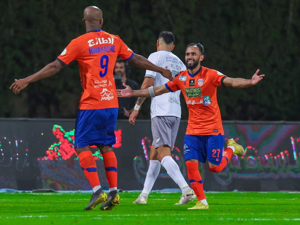 الفيحاء يفوز على الطائي ويعقد موقفه بالدوري