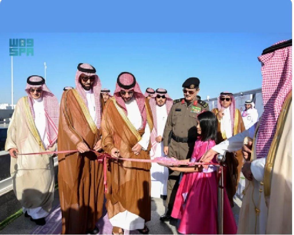 محافظ الطائف يدشن مهرجان مزارعي الورد