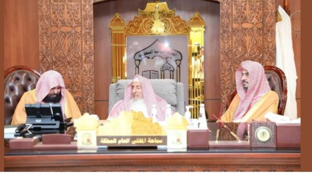 مفتي المملكة يشيد بجهود «الشؤون الدينية» الكبيرة لإثراء تجربة الزائرين والقاصدين للحرمين الشريفين