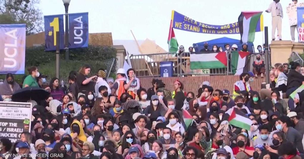 قلق بين مساعدي بايدن من تأثير الحراك الجامعي على الانتخابات
