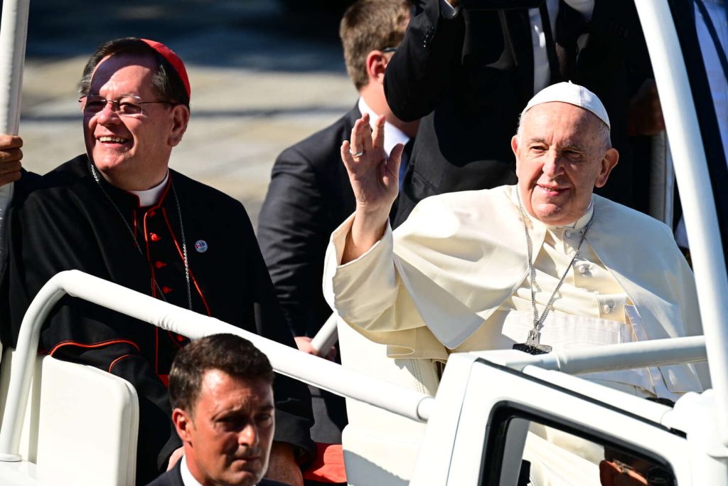 الفاتيكان يبرئ كاردينالًا كنديًا متهمًا بالاعتداء الجنسي