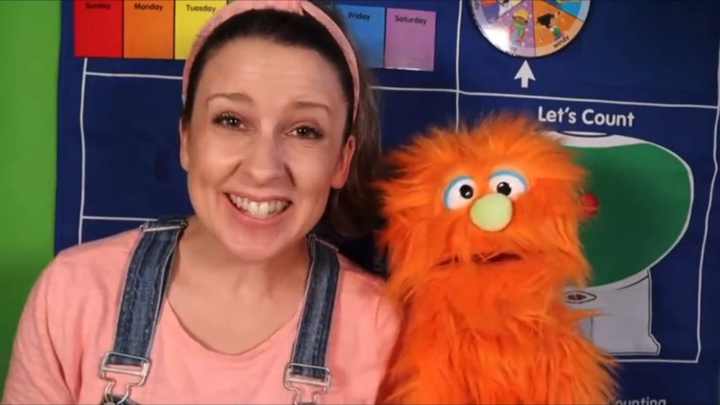 “تعرضت للتنمر”.. نجمة اليوتيوب “السيدة راشيل” ترد على انتقادات جمعها تبرعات لأطفال غزة