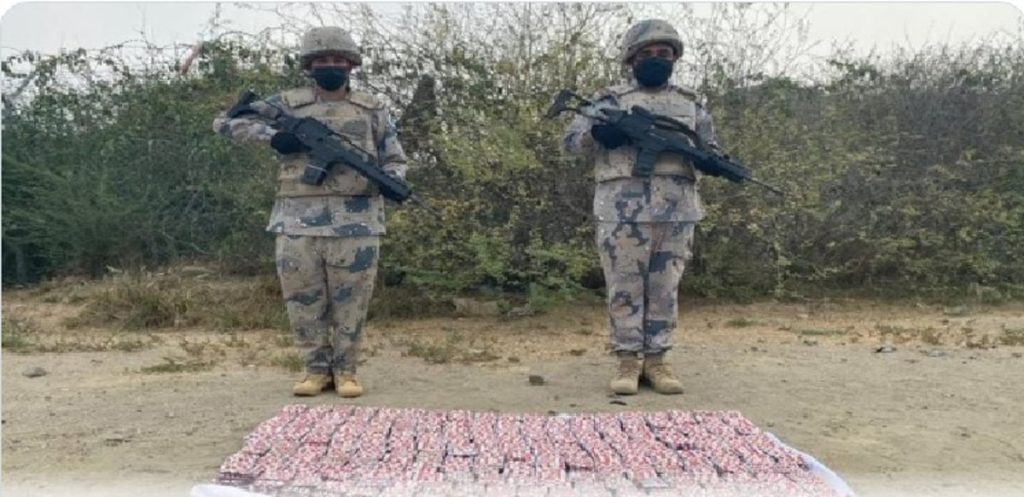 حرس الحدود بجازان يحبط تهريب 36600 قرص خاضع لتنظيم التداول الطبي