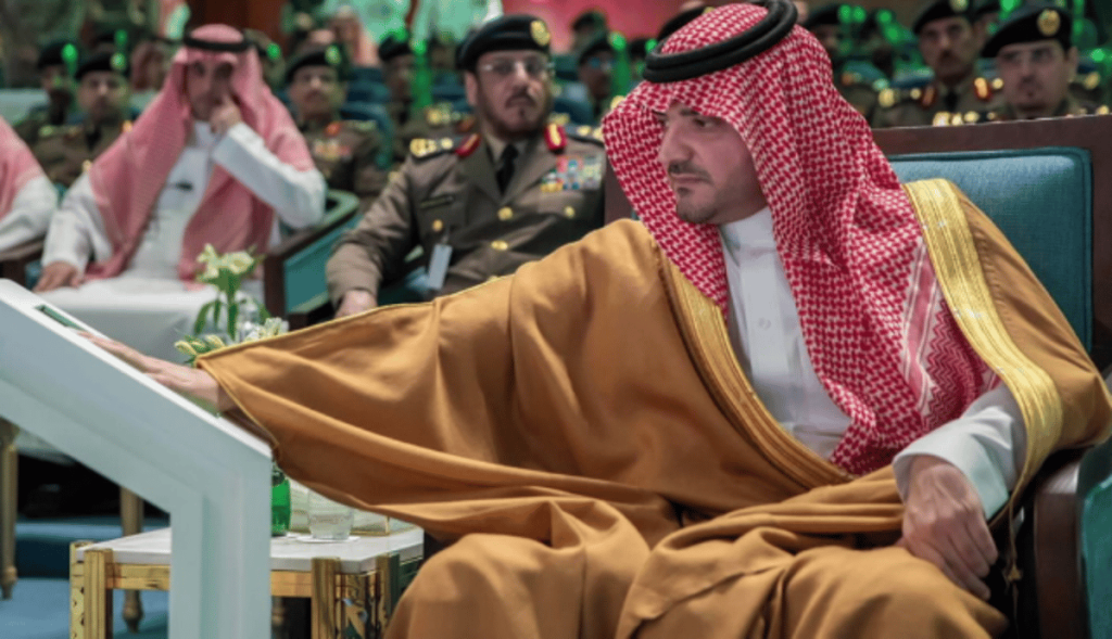 وزير الداخلية يتفقد المديرية العامة للدفاع المدني ويدشن عددا من الخدمات الإلكترونية