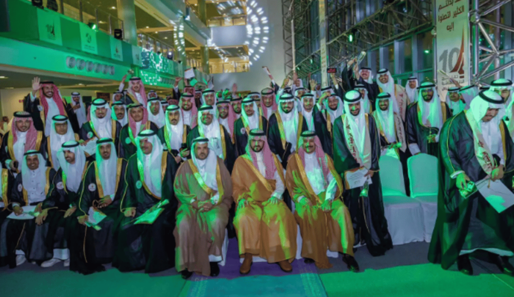 نائب أمير الشرقية يرعى حفل تخريج 6120 طالباً وطالبة بجامعة حفر الباطن