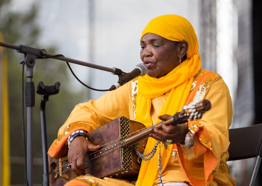 رحيل مغنية الروك الصحراوية “حسنة البشارية”