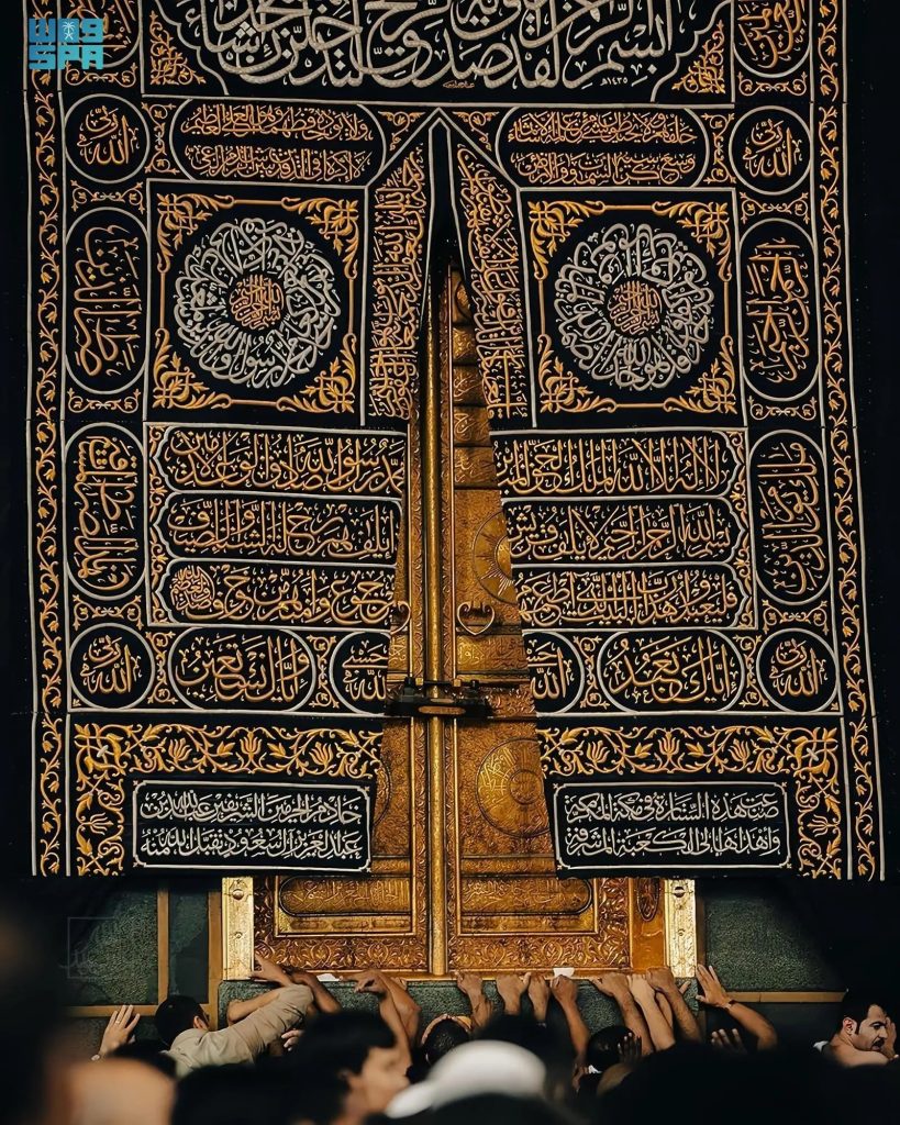 رئاسة الشؤون الدينية تهيئ الأجواء التعبدية لتعميق فضيلة يوم الجمعة