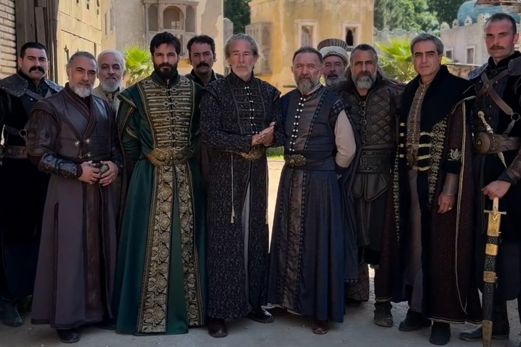أبطال المسلسل التركي “محمد الفاتح: سلطان الفتوحات” يوجهون رسالة إلى غزة