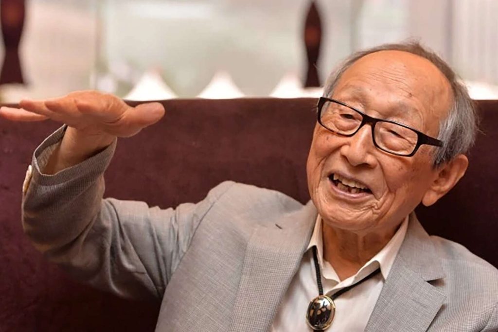 وفي كوريا الجنوبية، أدى الجدل الدائر حول الاستعمار الياباني إلى تشويه احتفالات الاستقلال