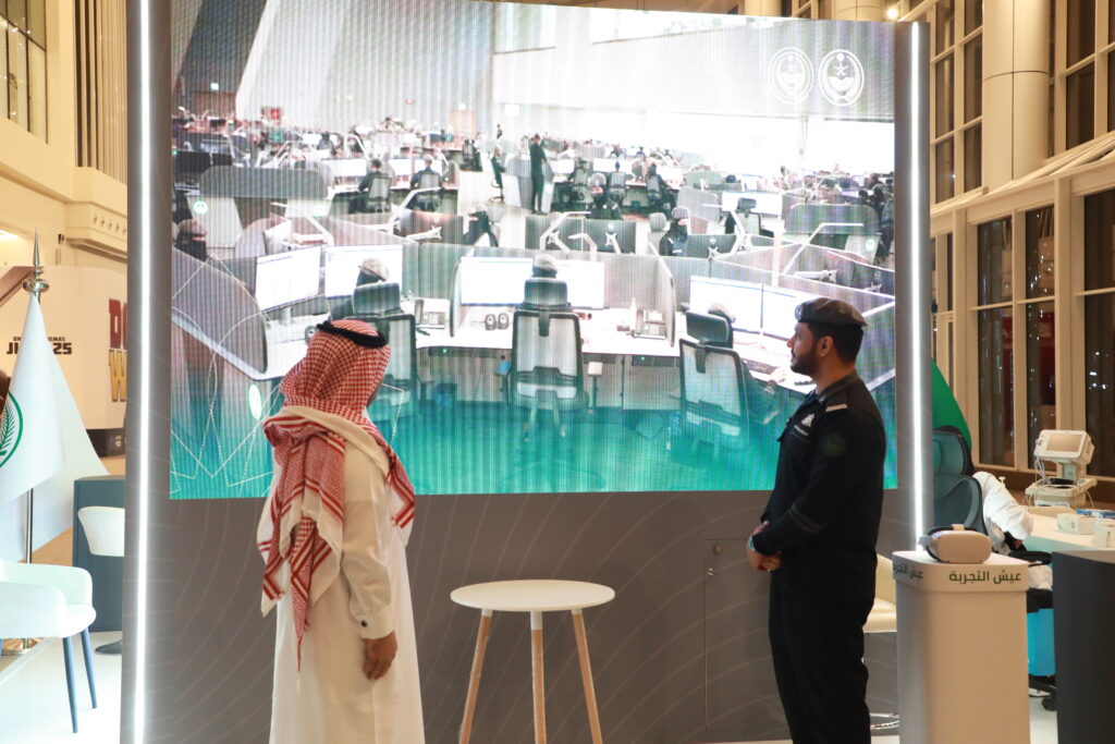 إمارة منطقة مكة تشارك ضمن معرض وزارة الداخلية التوعوي لتعزيز السلامة المرورية بمحافظة جدة
