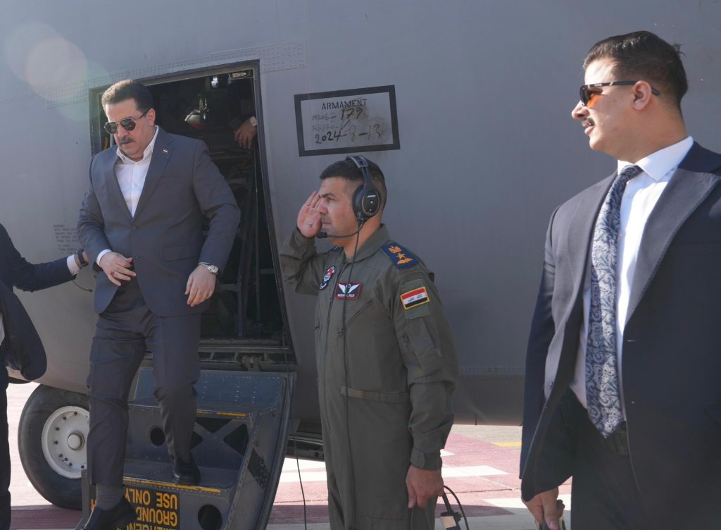 العراق.. السوداني يهبط في مطار كربلاء قبل أيام من “زيارة الأربعين”