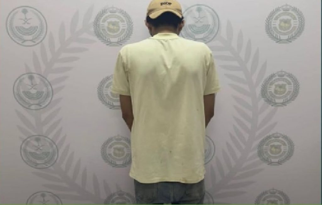 القبض على شخص بجدة لترويجه مخدر الحشيش وأقراصًا خاضعة لتنظيم التداول الطبي