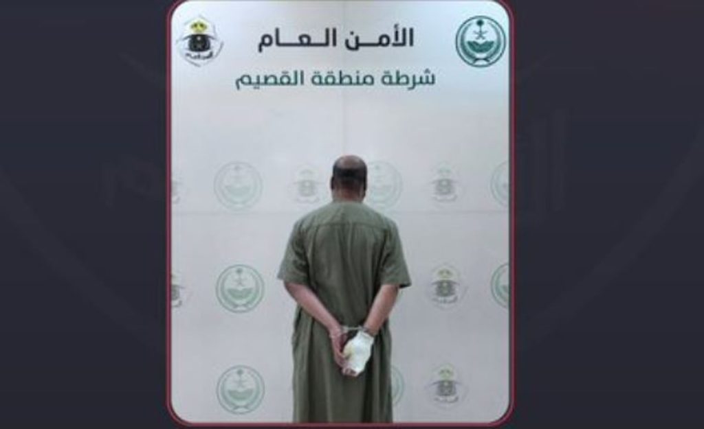 القبض على شخص بمنطقة القصيم لحرقه محلًا تجاريًا بمدينة بريدة