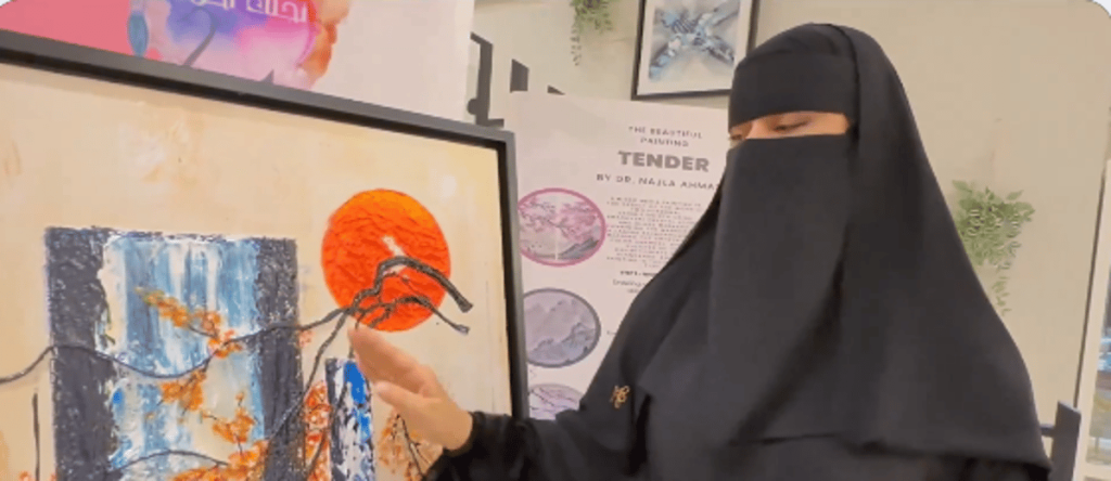 جمعت بين الأصالة والابتكار.. الفنانة نجلاء أحمد تروي رحلتها مع الإبداع