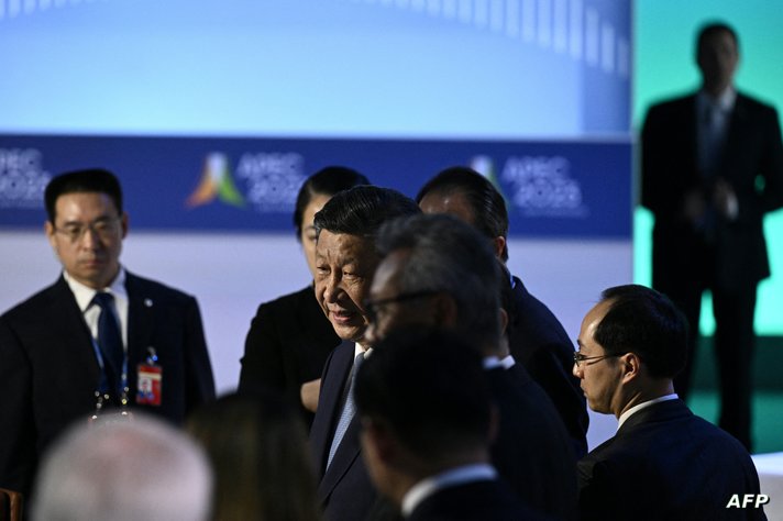 الرئيس الصيني شي جين بينغ خلال قمة منتدى التعاون الاقتصادي لدول آسيا والمحيط الهادئ في نوفمبر 2023