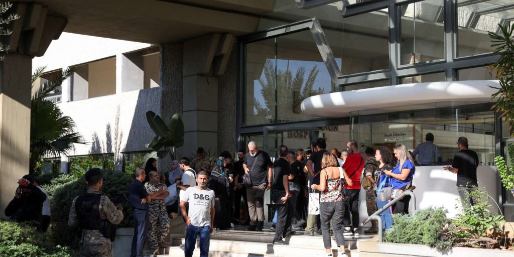 انفجارات مباشرة في لبنان: حزب الله يعلن مقتل عشرين من عناصره بهجوم عبر أجهزتهم اللاسلكية